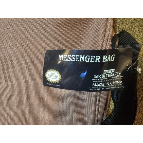 The Legend of Zelda Breath of the Wild Messenger Bag New With Tags - Picture 3 of 6